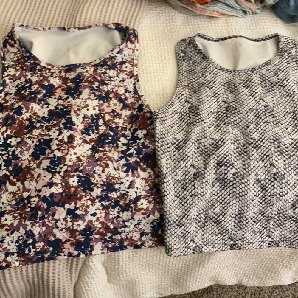 Set of 2 workout tanks